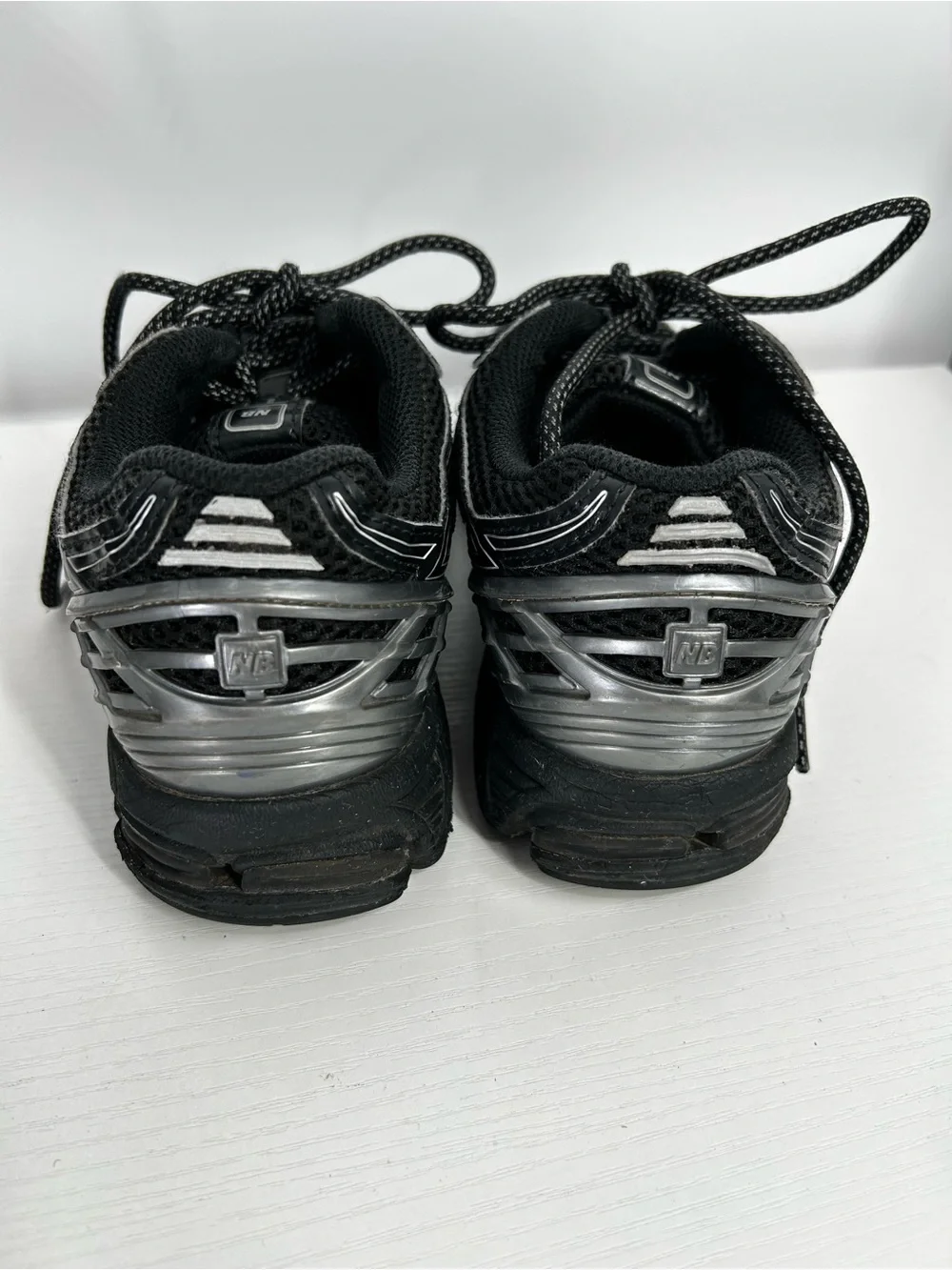 New Balance 1906R Shoes Mens Size 8.5 D Black Running Athletic Sneakers U1906ROS
